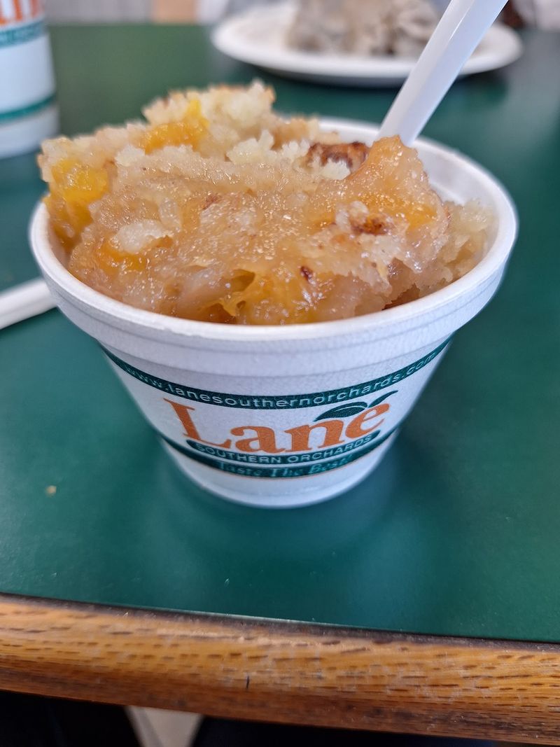 The Peach Cobbler That Draws Crowds