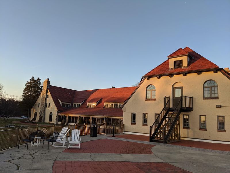 The Potawatomi Inn And Cabins By The Lake