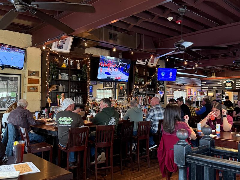 The Pour House, Westmont, NJ