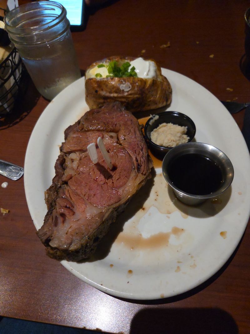 The Prime Rib That Draws A Crowd