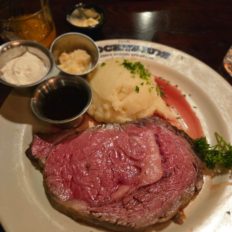 The Prime Rib That Packs the House