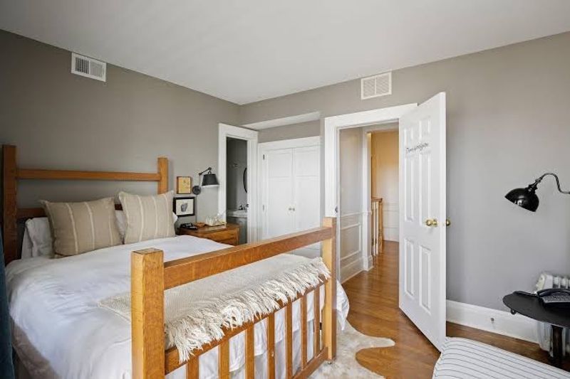 The Quiet That Guests Keep Coming Back For