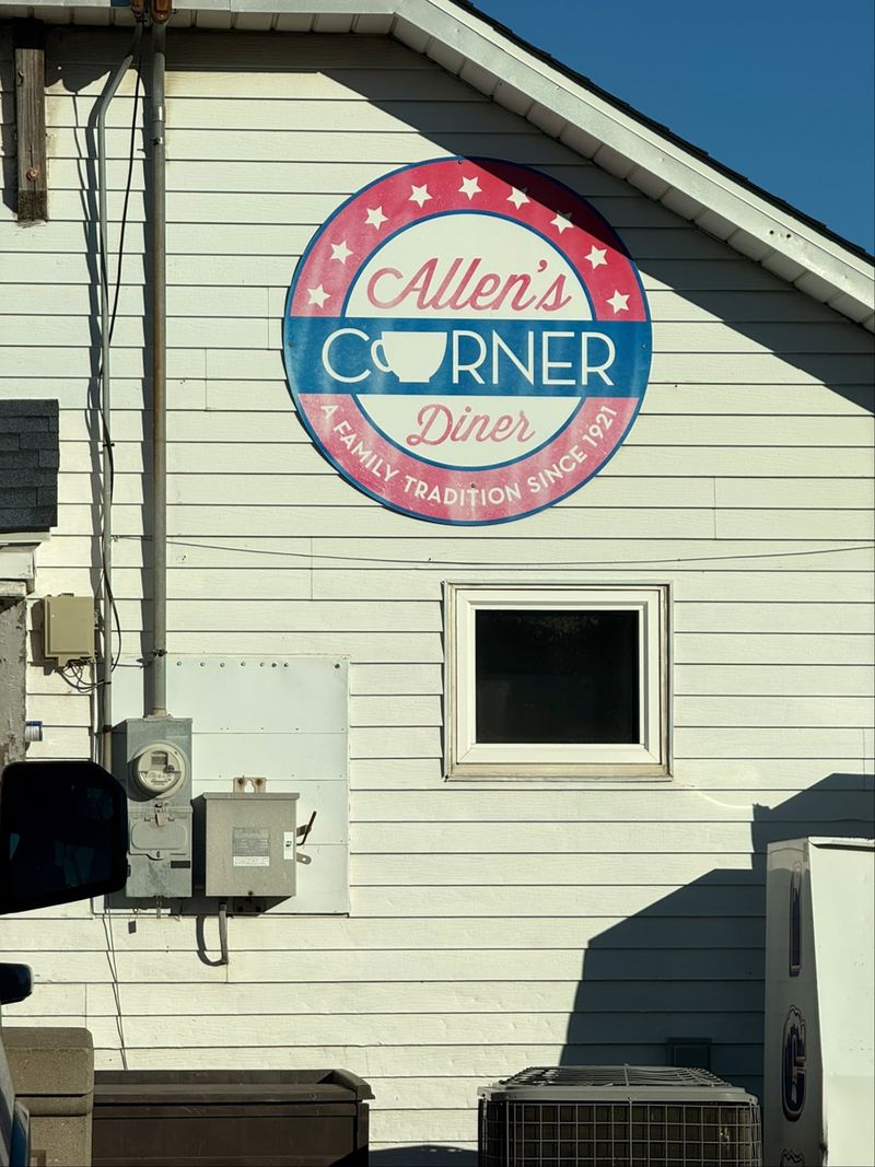 The Role-Model Midwest Diner Worth the Drive
