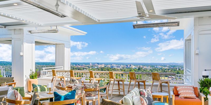 The Rooftop Bar Where Everyone Wants To Gather