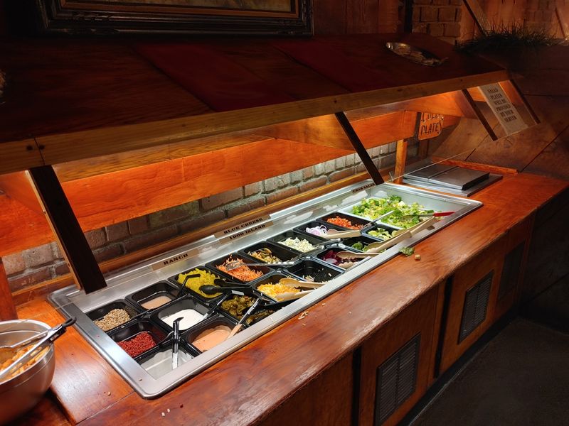 The Salad Bar That Keeps Old Traditions Alive