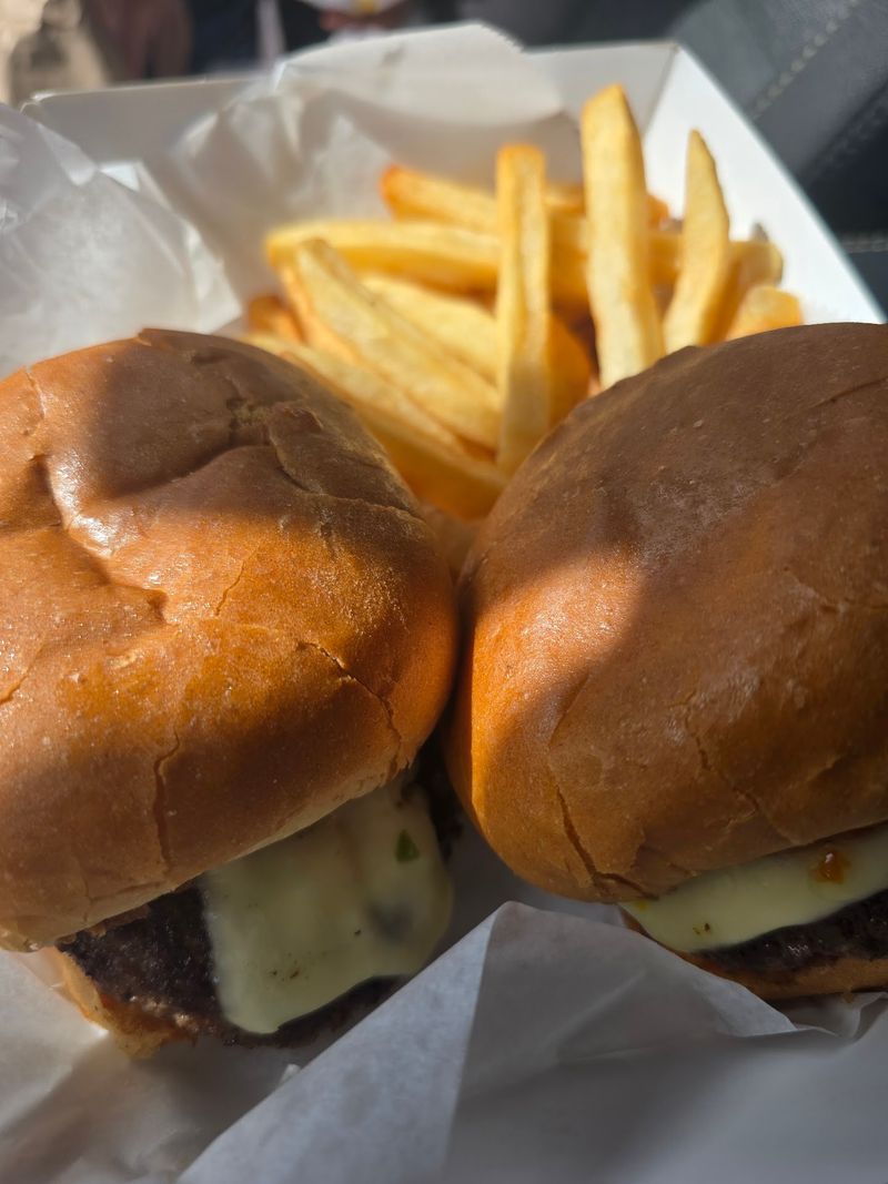 The StarBurger That Brings People Back