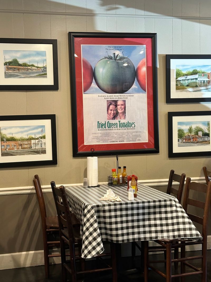 The Story Behind Fried Green Tomatoes