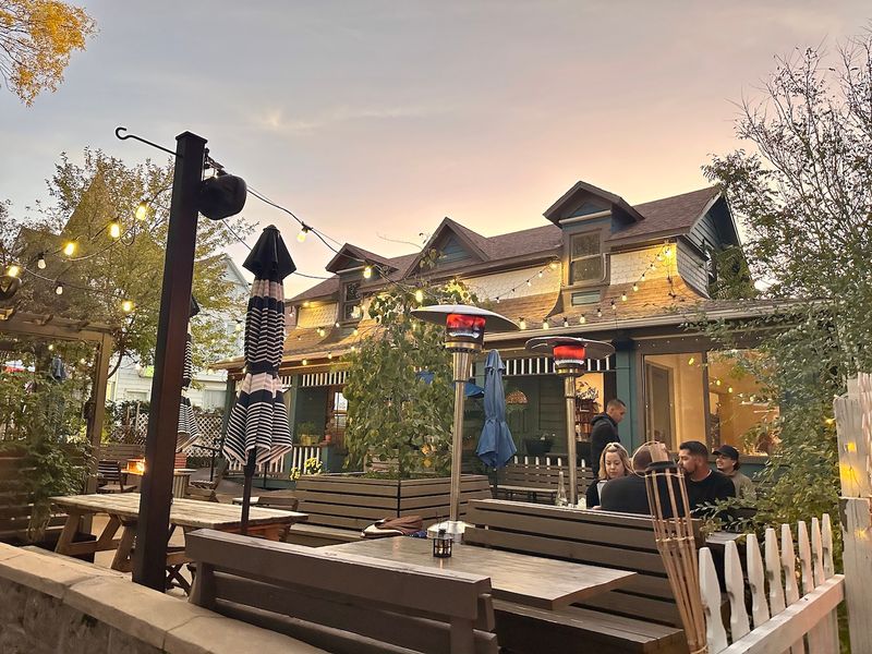 The Story Behind the Woodsy-Chic Haunt