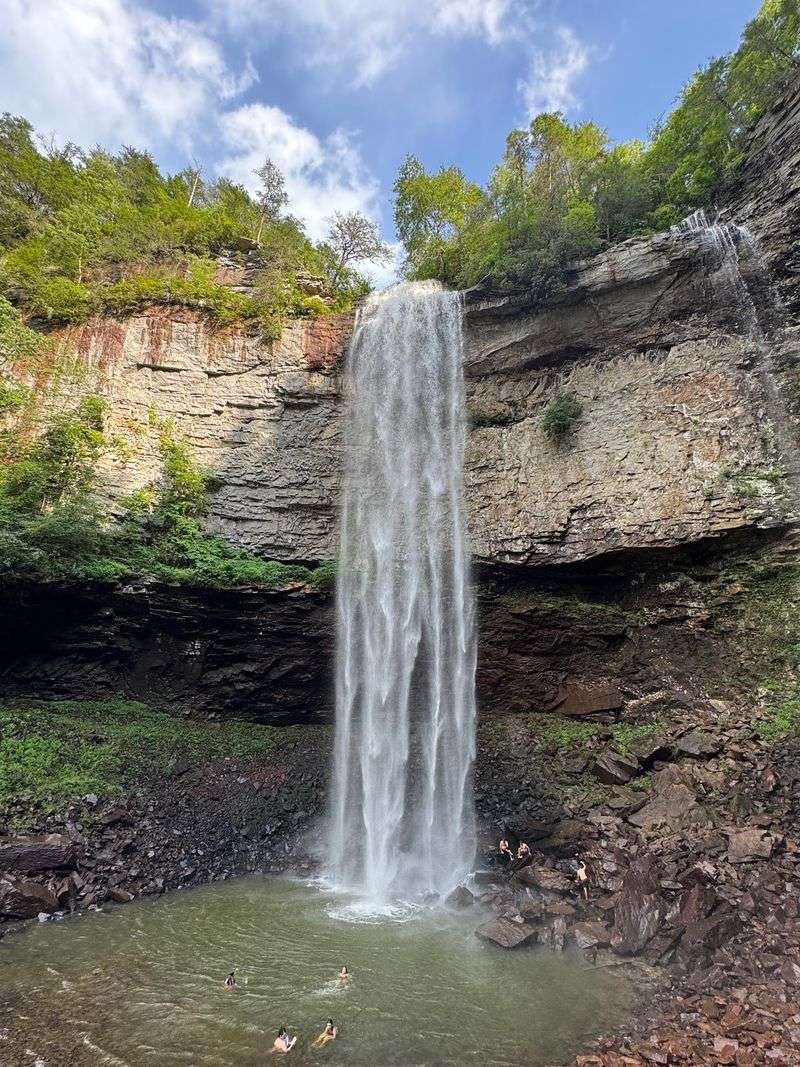 The Tallest Waterfall in Tennessee The Tallest Waterfall in Tennessee