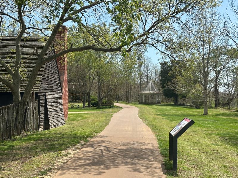 The Tobacco Plantation and Colonial Trades