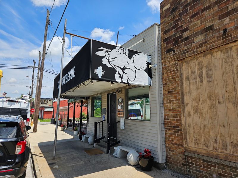 The Town That Put Southern Illinois On The Barbecue Map The Town That Put Southern Illinois On The Barbecue Map