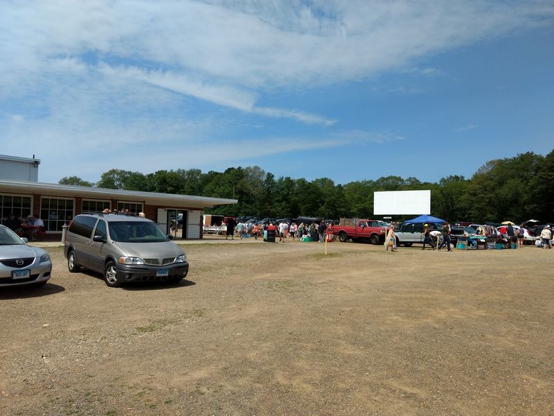 The Weekend Flea Market Treasure Hunt