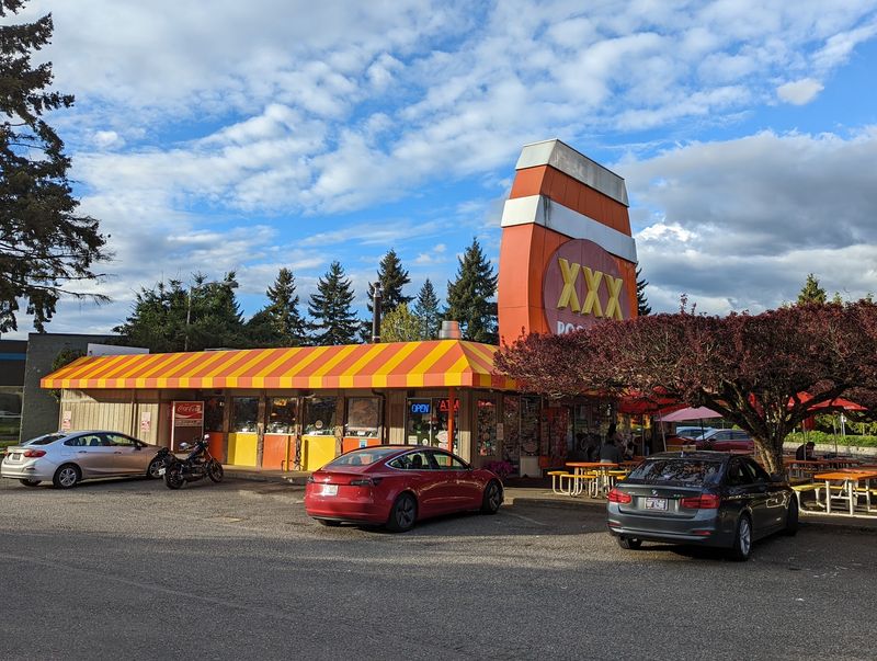 Triple XXX Rootbeer, Clarkston area, WA
