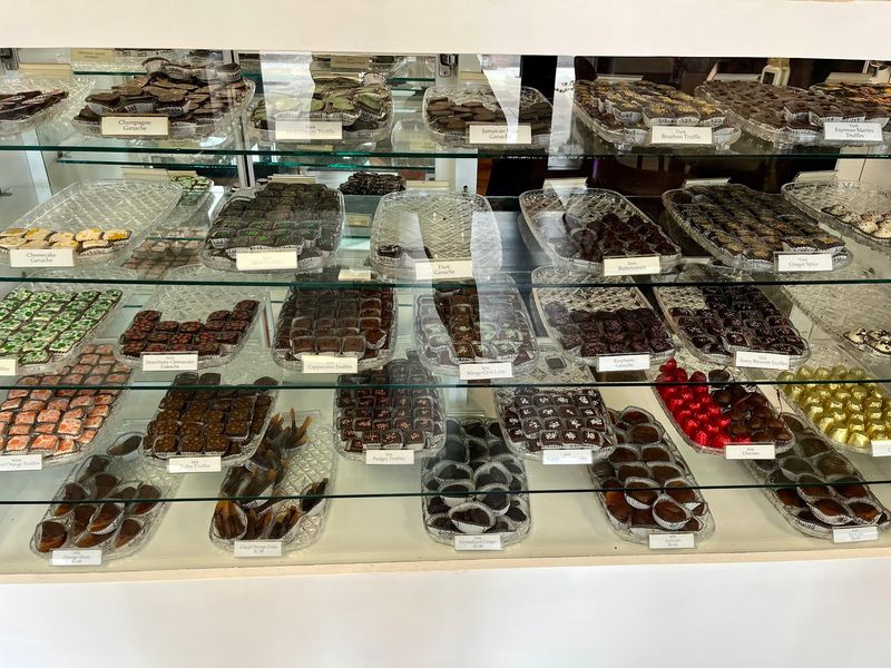 Truffles, Bars, and European-Style Treats Truffles, Bars, and European-Style Treats
