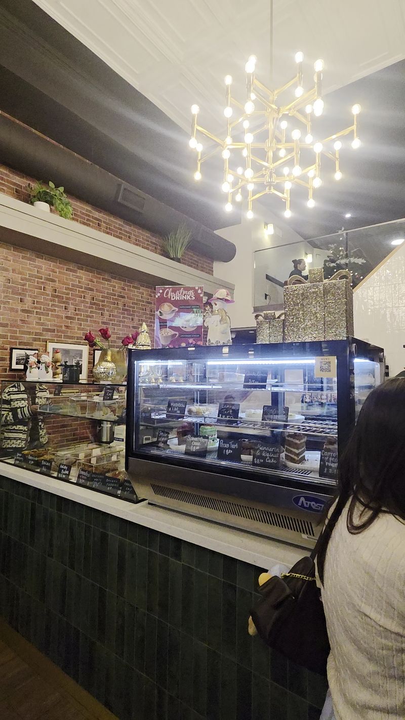 Two Guns Espresso and Creamery Style Shops, Pasadena Area, California Two Guns Espresso and Creamery Style Shops, Pasadena Area, California