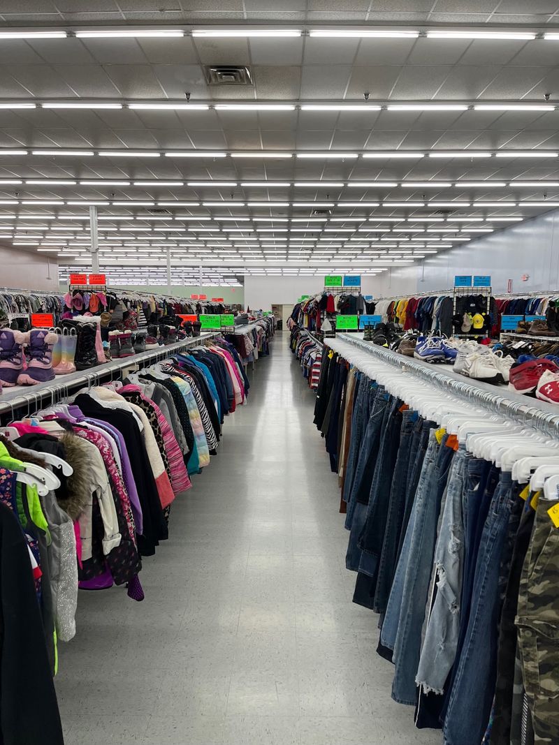Village Discount Outlet, Columbus, Ohio