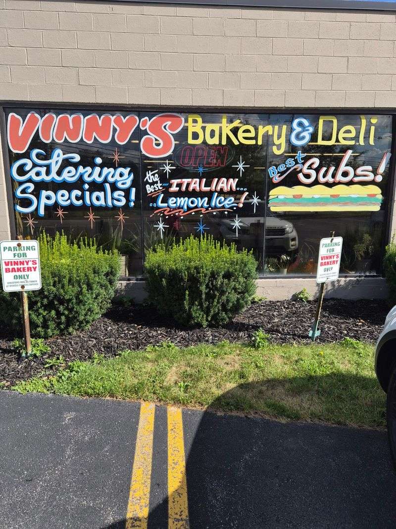 Vinny's Bakery, Newington