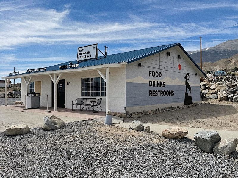 Walker Lake area diners, Hawthorne