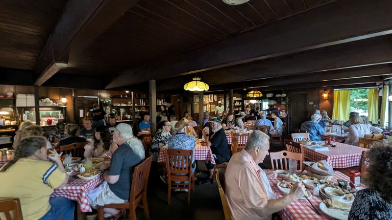 Warm Service and Real Conversation