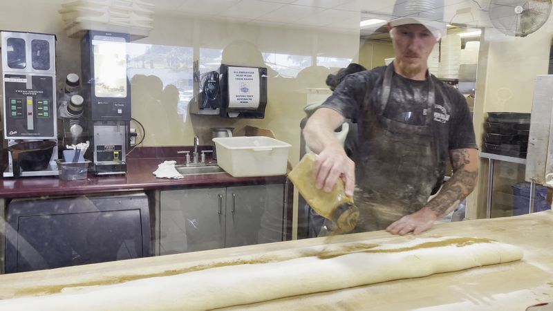 Watch the Rolls Come Together in Real Time