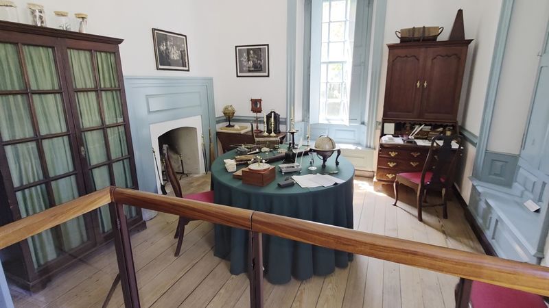 Watching 18th-Century Trades Come Alive Watching 18th-Century Trades Come Alive