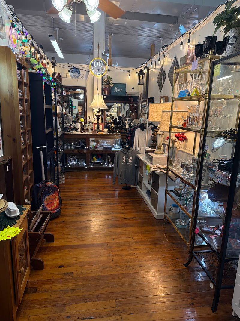 Waxhaw Antique Mart, Waxhaw, NC
