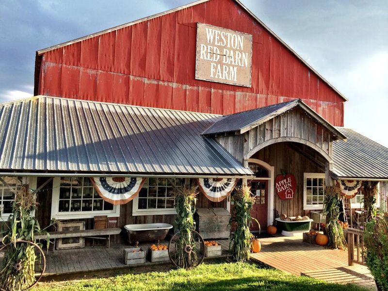 Weston Red Barn Farm, Weston, MO