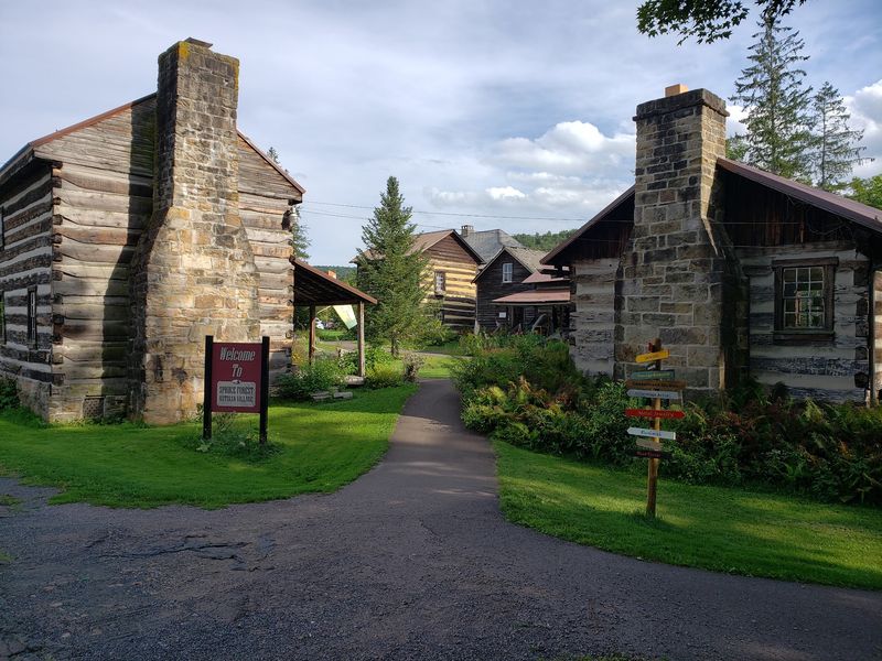 What Visitors Say About This Underrated Spot