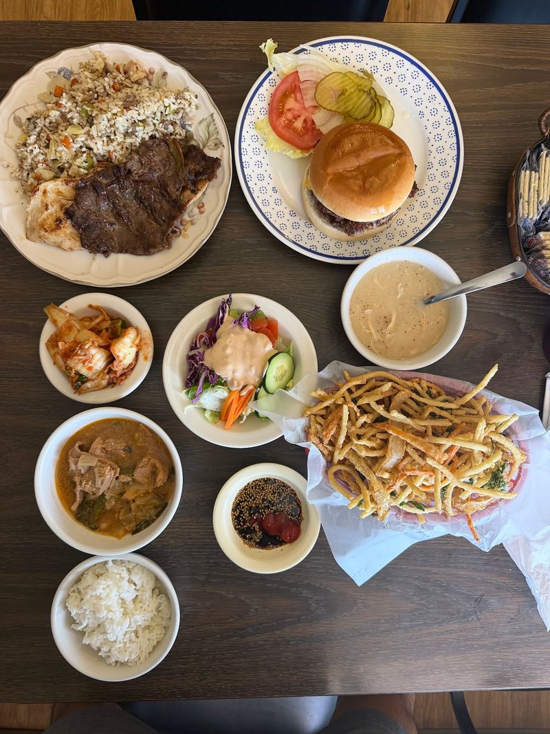 Where Korean and American Menus Meet Where Korean and American Menus Meet