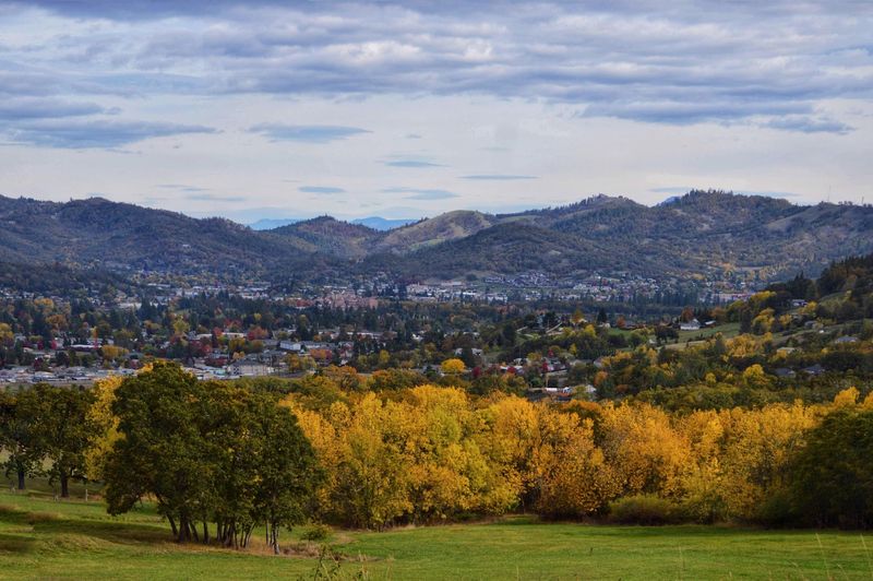 Where This River Valley City Sits
