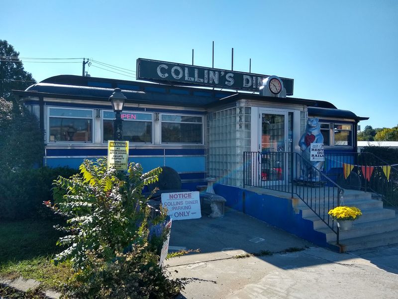 Where To Find This Roadside Landmark