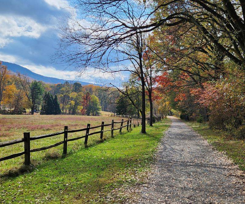 Where the Trails Begin at the Foot of Lookout Mountain Where the Trails Begin at the Foot of Lookout Mountain
