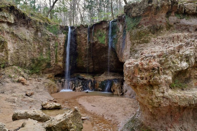 Where the Waterfalls Hide in Mississippi