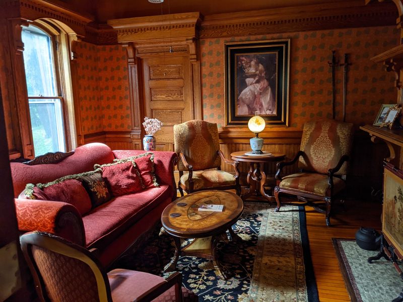 Who It Suits and Why Guests Return