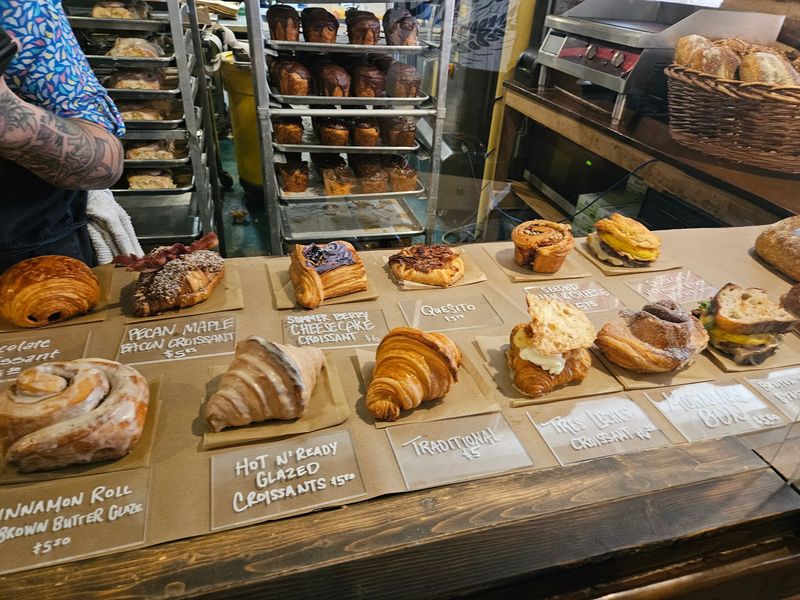 Who This Bakehouse Is Perfect For Who This Bakehouse Is Perfect For