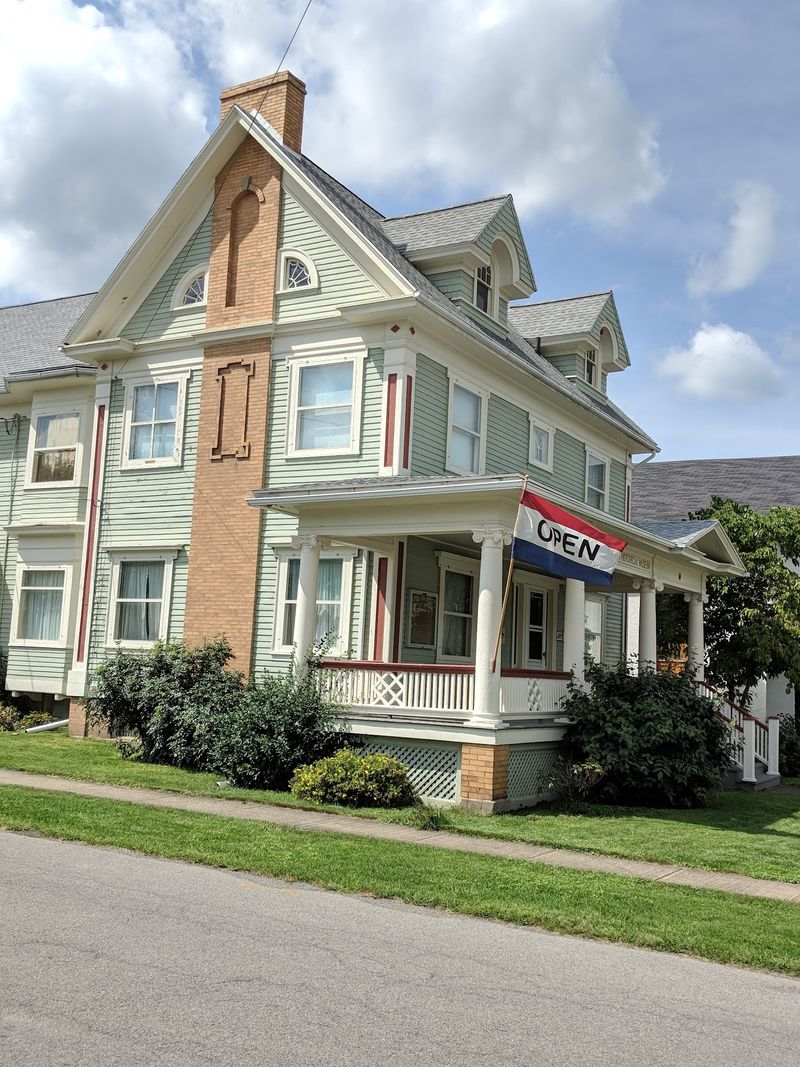 Why $1,500 a Month Goes Further Here Why $1,500 a Month Goes Further Here