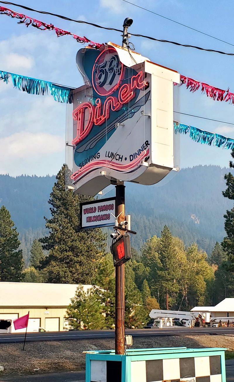 Why Road-Trippers Keep Pulling Over