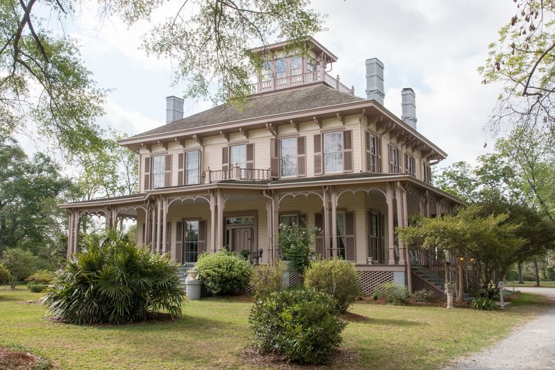 Why This Alabama Town Fits The Retirement Budget