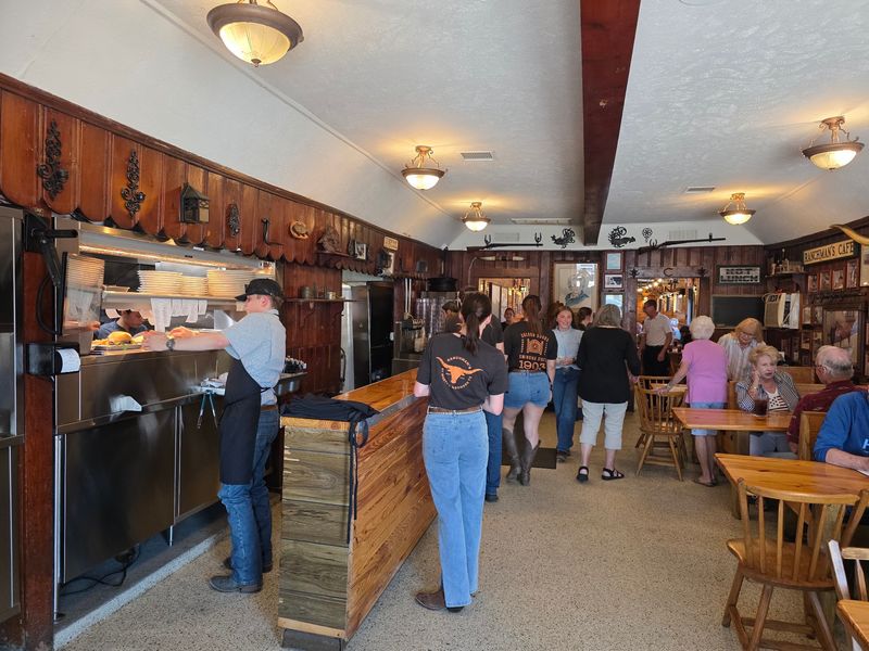 Why This Country Kitchen Keeps Filling Up Why This Country Kitchen Keeps Filling Up