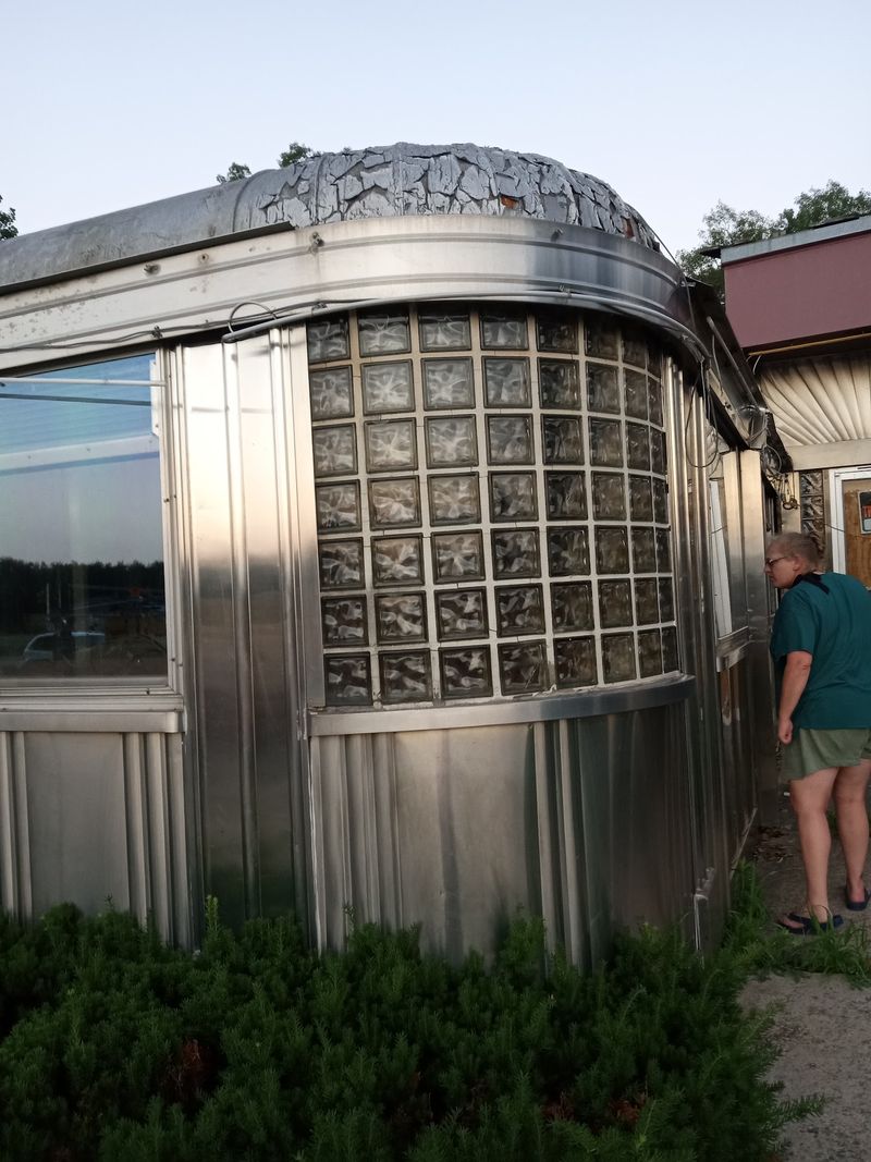 Why This Diner Still Lingers in Memory