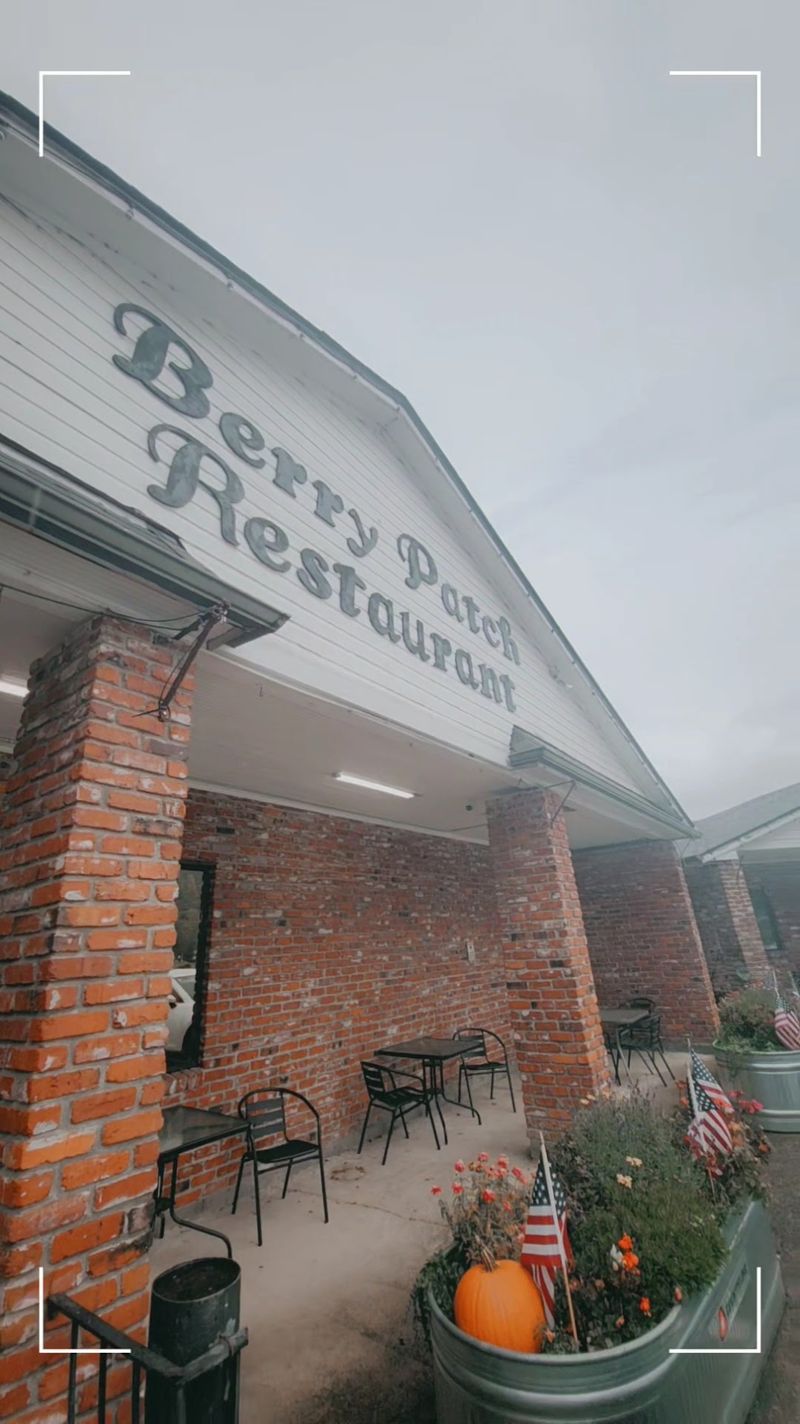 Why This Little Diner Earns the Detour