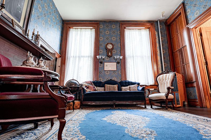 Why This Mansion Stays With You