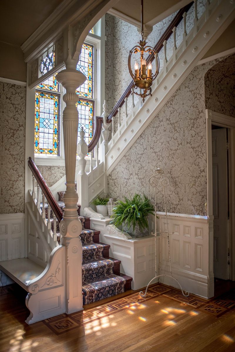 Why This Mansion Stays With You