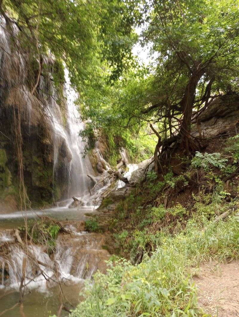Why This Quiet Corner Earns A Return Trip