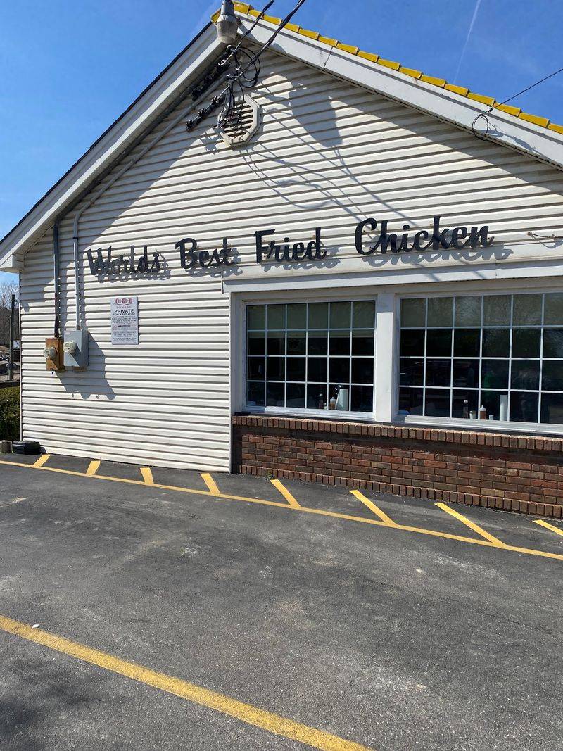 Why the Chicken Shack Keeps Winning Over Cincinnati Why the Chicken Shack Keeps Winning Over Cincinnati