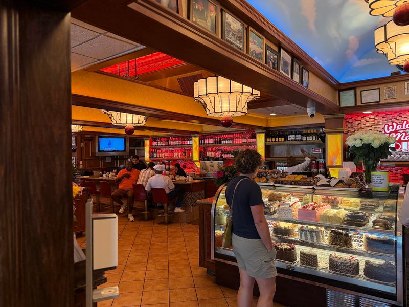 Why the Regulars Keep Coming Back Why the Regulars Keep Coming Back