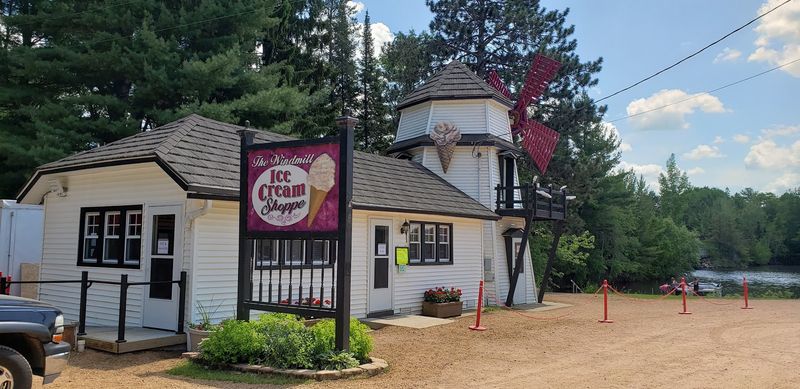 Windmill Ice Cream Shoppe, Skippack, PA