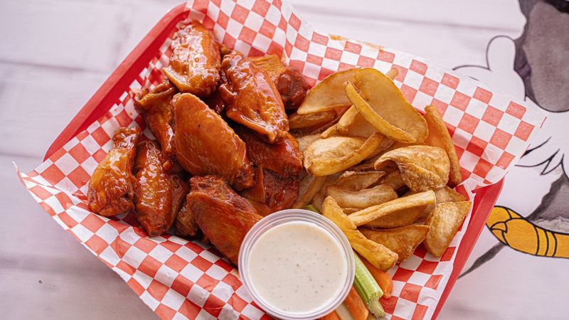 Wing It On, Las Vegas, Nevada