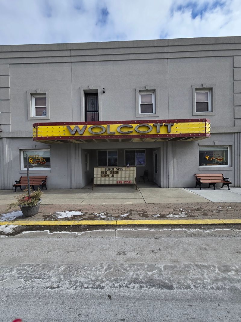Wolcott Theatre Cafe, Wolcott