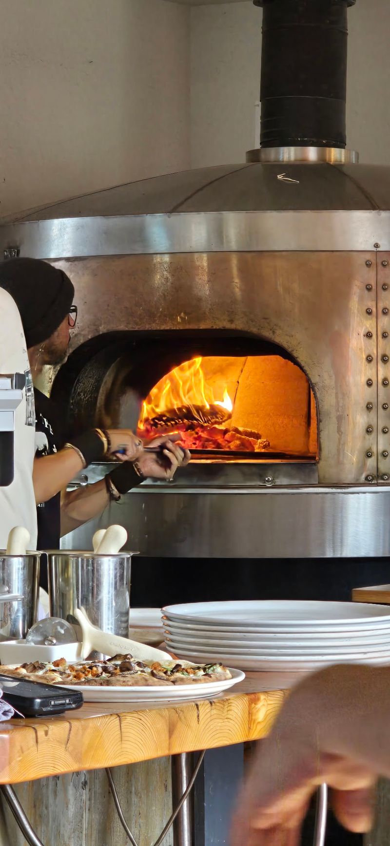 Wood-Fired Pies as the Headliner